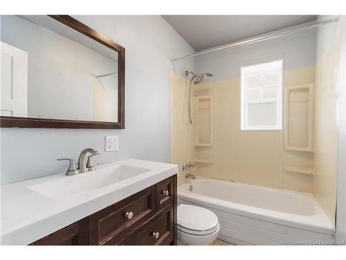 17 Copp St, Dieppe, NB 