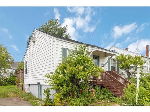 17 Copp St, Dieppe, NB 