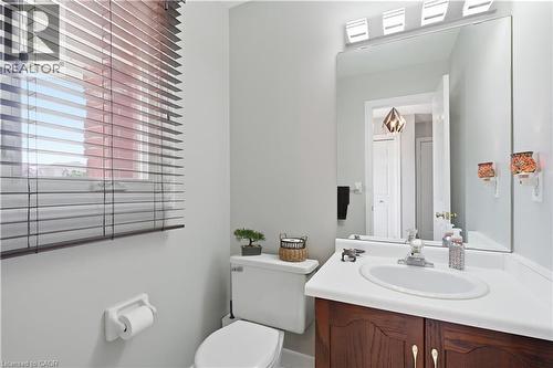31 Fano Drive, Hamilton, ON - Indoor Photo Showing Bathroom