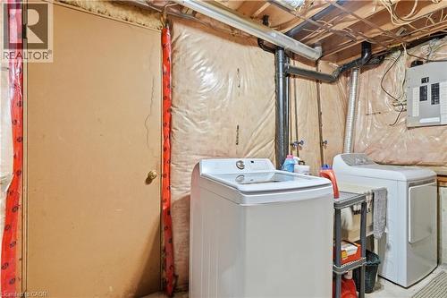 31 Fano Drive, Hamilton, ON - Indoor Photo Showing Laundry Room