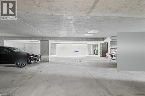 96 University Avenue W, Waterloo, ON - Indoor Photo Showing Garage