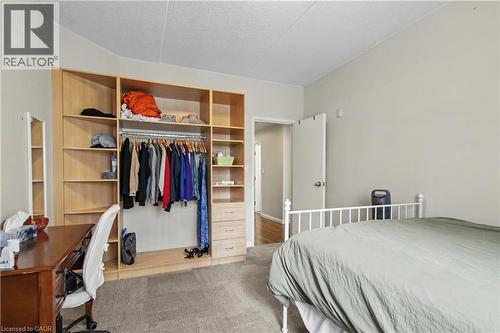 96 University Avenue W, Waterloo, ON - Indoor Photo Showing Bedroom