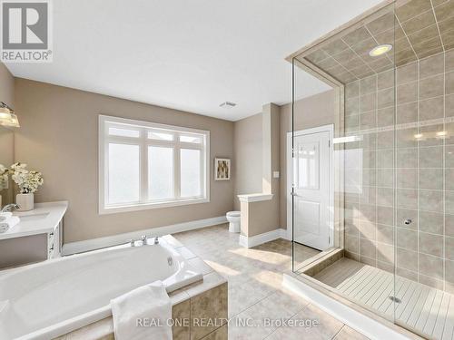111 Headwind Boulevard, Vaughan, ON - Indoor Photo Showing Bathroom
