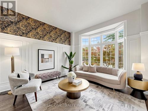 111 Headwind Boulevard, Vaughan, ON - Indoor Photo Showing Living Room