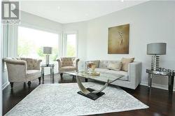 80 LARRATT LANE Richmond Hill, ON L4C 0E2