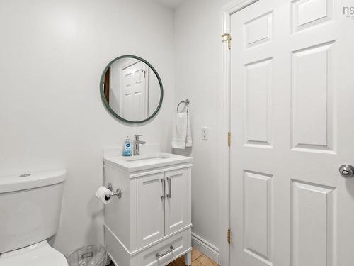 4 Emerald Drive, Three Fathom Harbour, NS - Indoor Photo Showing Bathroom