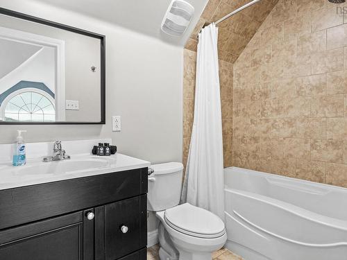 4 Emerald Drive, Three Fathom Harbour, NS - Indoor Photo Showing Bathroom