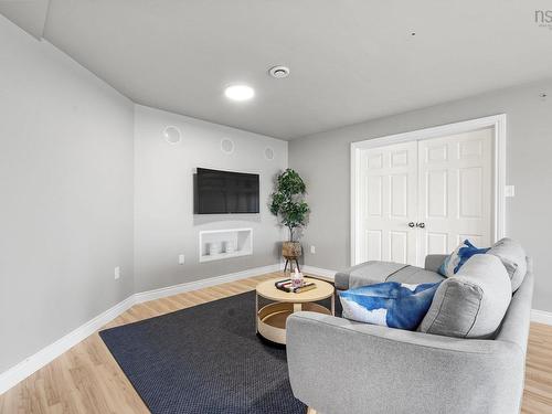 4 Emerald Drive, Three Fathom Harbour, NS - Indoor Photo Showing Living Room