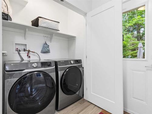 4040 Highway 2, Fletchers Lake, NS - Indoor Photo Showing Laundry Room