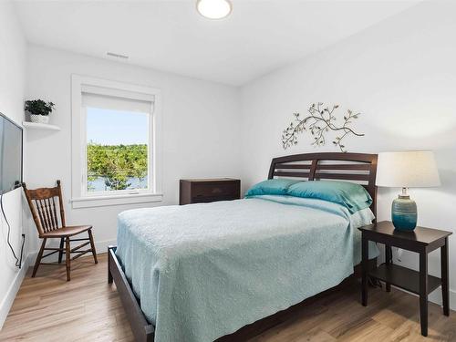 4040 Highway 2, Fletchers Lake, NS - Indoor Photo Showing Bedroom