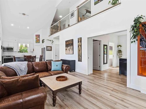 4040 Highway 2, Fletchers Lake, NS - Indoor Photo Showing Living Room