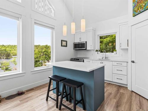 4040 Highway 2, Fletchers Lake, NS - Indoor Photo Showing Kitchen With Upgraded Kitchen