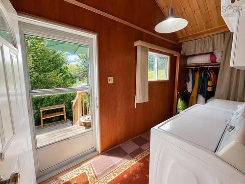 36 Brownell Lane, Amherst Shore, NS - Indoor Photo Showing Laundry Room