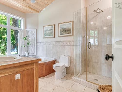 62 Sunnybrook Road, Sunnybrook, NS - Indoor Photo Showing Bathroom