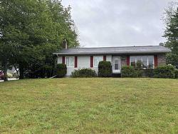 264 Hollingsworth Drive Bridgewater, NS B4V 3V2