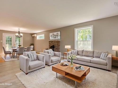 174 Prospect Avenue, Kentville, NS - Indoor Photo Showing Living Room