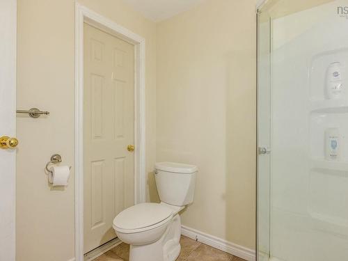 174 Prospect Avenue, Kentville, NS - Indoor Photo Showing Bathroom
