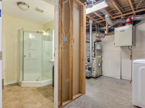 174 Prospect Avenue, Kentville, NS - Indoor Photo Showing Laundry Room