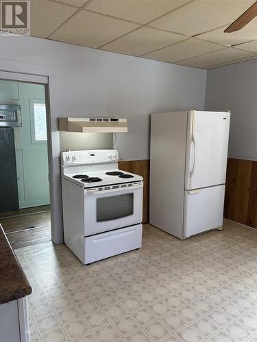 37 Hawkins St, Blind River, ON - Indoor Photo Showing Kitchen
