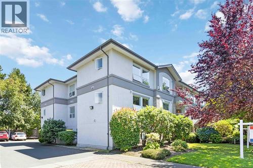 203 9945 Fifth St  Sidney, BC V8L 2X6