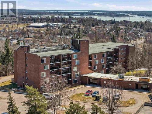 313 MacDonald AVE # 211  Sault Ste. Marie, ON P6B 5Y9