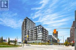 917 - 51 TROLLEY CRESCENT Toronto, ON M5A 0E9