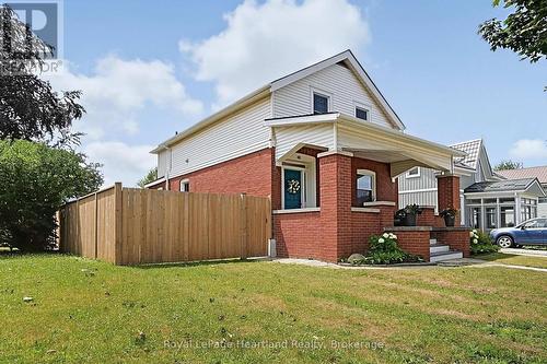 114 Elgin Avenue E, Goderich (Goderich (Town)), ON - Outdoor