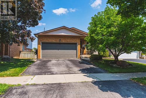 2206 DONALD ROAD  Burlington, ON L7M 3R9