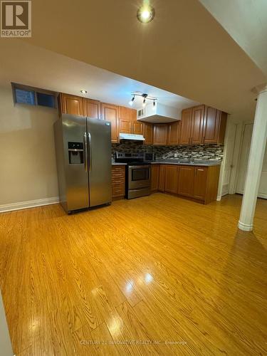 3674 Freeman Terrace, Mississauga, ON - Indoor Photo Showing Kitchen