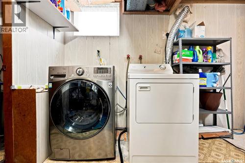 7343 8Th Avenue, Regina, SK - Indoor Photo Showing Laundry Room