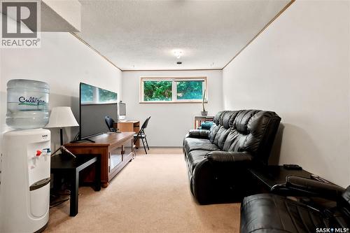 7343 8Th Avenue, Regina, SK - Indoor