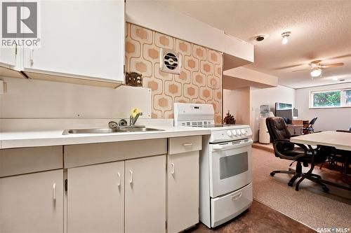 7343 8Th Avenue, Regina, SK - Indoor Photo Showing Kitchen