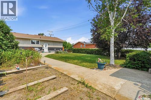 7343 8Th Avenue, Regina, SK - Outdoor