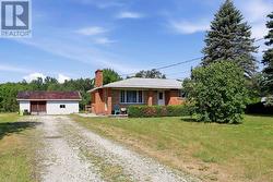305 Moss RD  Sault Ste. Marie, ON P6A 5K8