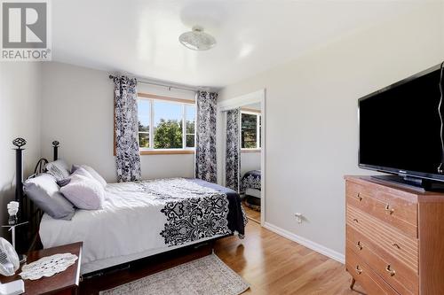 305 Moss Rd, Sault Ste. Marie, ON - Indoor Photo Showing Bedroom