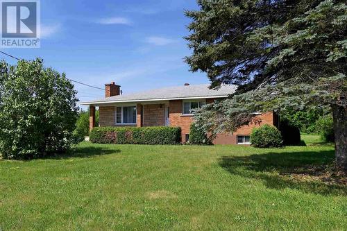 305 Moss Rd, Sault Ste. Marie, ON - Outdoor