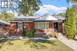 946 BELLEPERCHE  Windsor, ON N8S 3C3