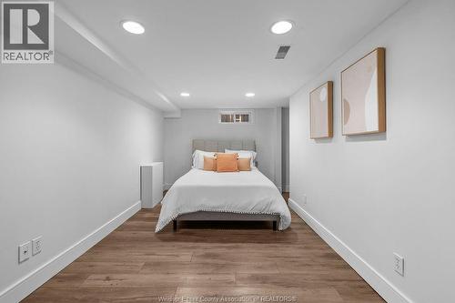 946 Belleperche, Windsor, ON - Indoor Photo Showing Bedroom