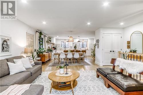 2016 Latimer Crescent, Sudbury, ON - Indoor Photo Showing Living Room