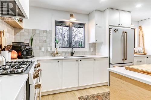 2016 Latimer Crescent, Sudbury, ON - Indoor Photo Showing Kitchen