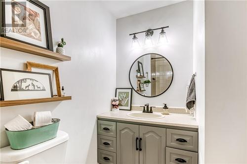 2016 Latimer Crescent, Sudbury, ON - Indoor Photo Showing Bathroom
