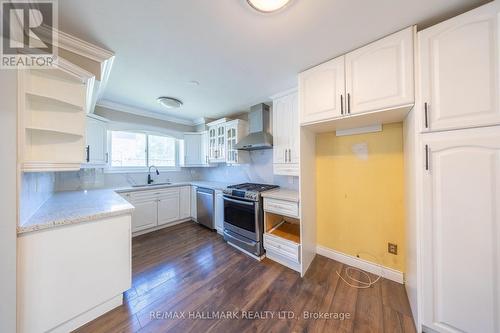 109 Thickson Road S, Whitby, ON - Indoor Photo Showing Kitchen