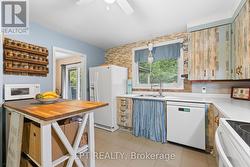 Bright & Cheerful Kitchen - 