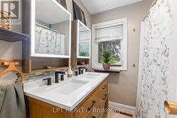 Main Floor Bathroom - 
