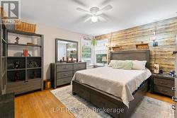 Primary Bedroom - 