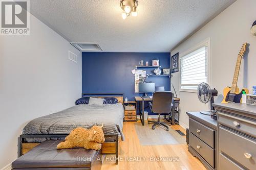 4164 Forest Fire Crescent, Mississauga, ON - Indoor Photo Showing Bedroom