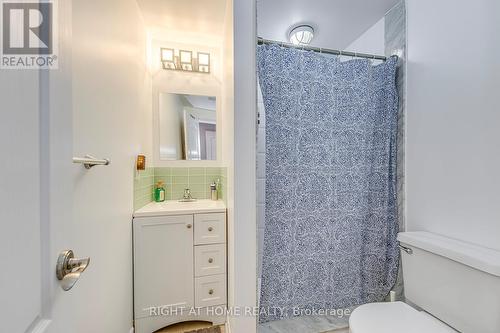 4164 Forest Fire Crescent, Mississauga, ON - Indoor Photo Showing Bathroom