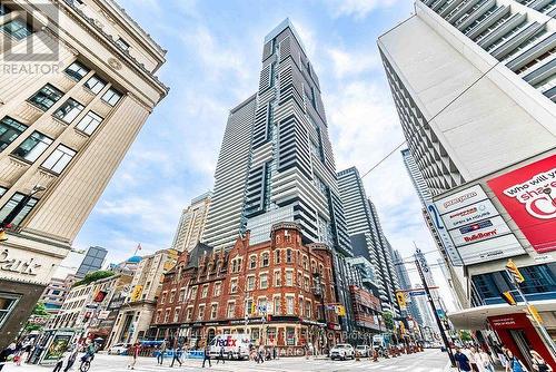 2106 - 7 GRENVILLE STREET  Toronto, ON M4Y 0E9