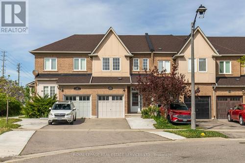 2307 STONE GLEN CRESCENT  Oakville, ON L6M 0C9