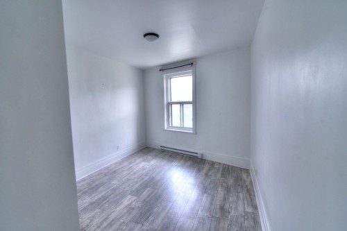 Bedroom - 1-5325 Rue Sherbrooke O., Montréal (Côte-Des-Neiges/Notre-Dame-De-Grâce), QC - Indoor Photo Showing Other Room